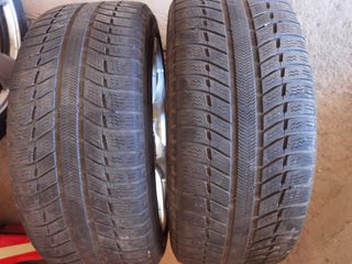 4 Llantas BMW y cubiertas de invierno 17/225 /45