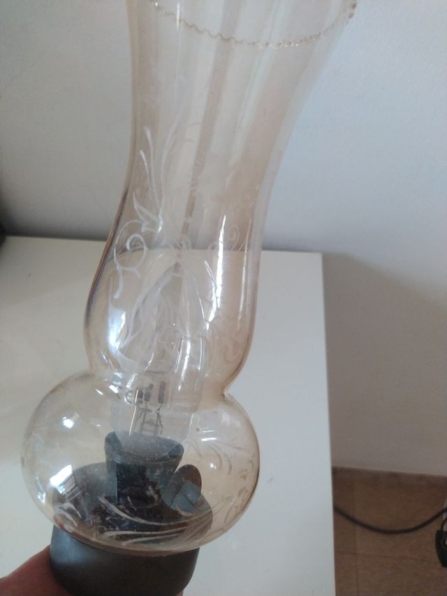 Lampada da tavolo, comodino