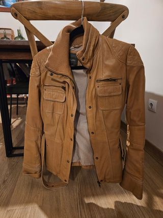 Cazadora cuero mujer