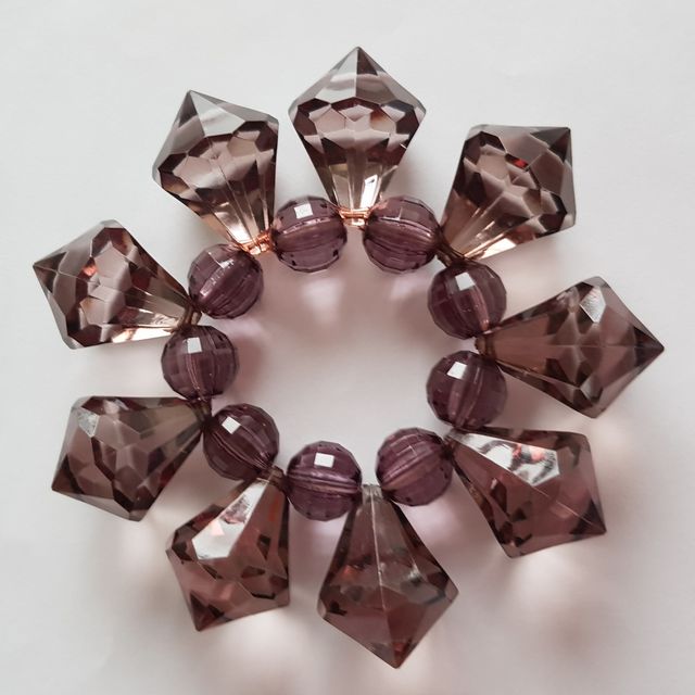 bracciale elastico con perle sfaccettate