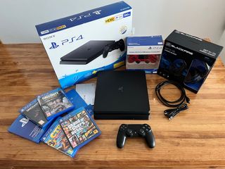 PS4 PlayStation 4 500Gb + 2 mandos + 5 juegos