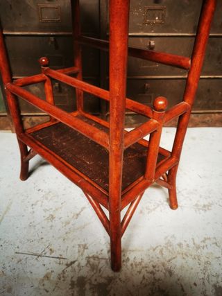 Mesa revistero. mueble bar. Vintage