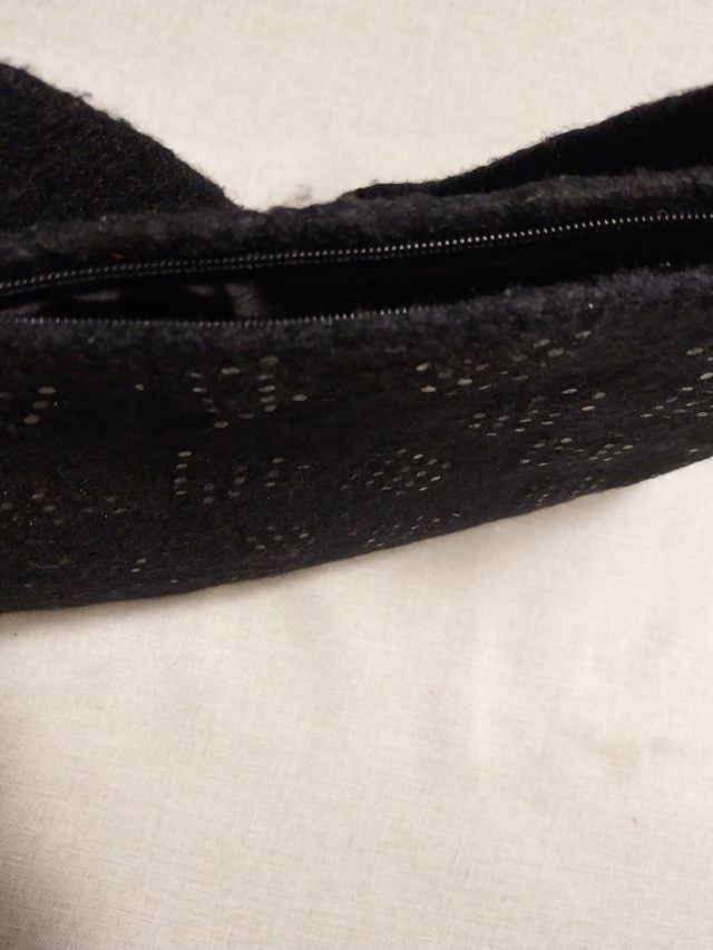 Borsa nera di lana cotta con pailettes