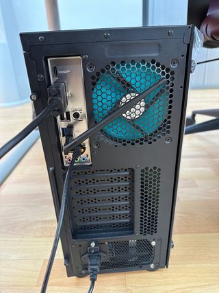 Semitorre para Gaming/Servidor i9 16 GB SSD 2TB