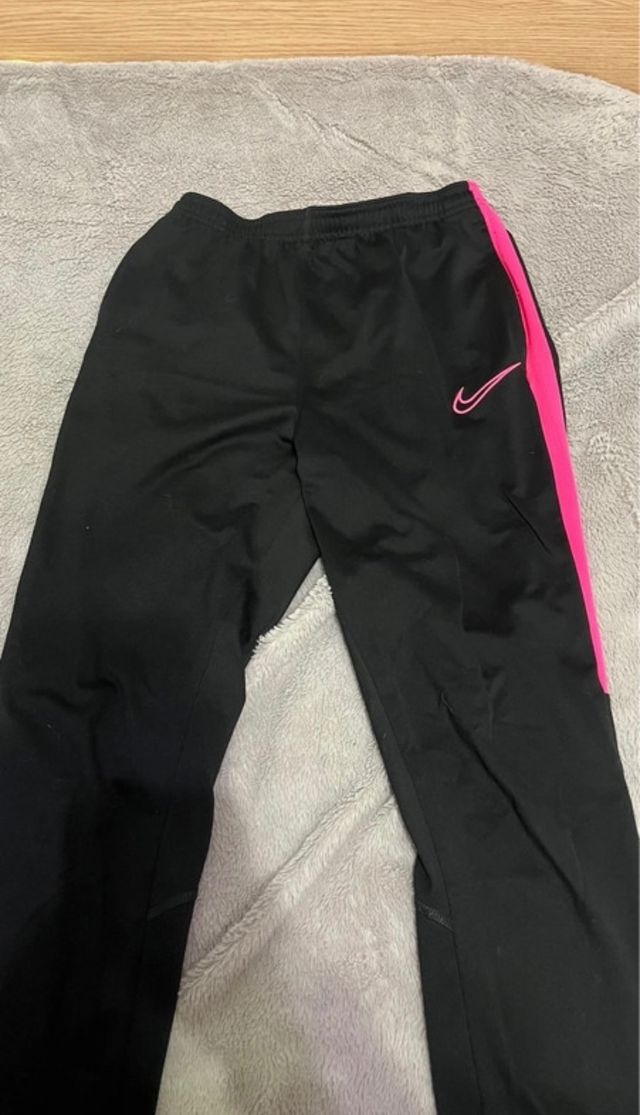 pantalones nike