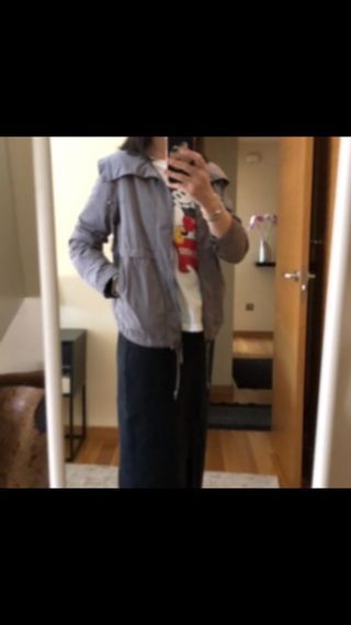 Chubasquero ligero corto. S. Massimo Dutti