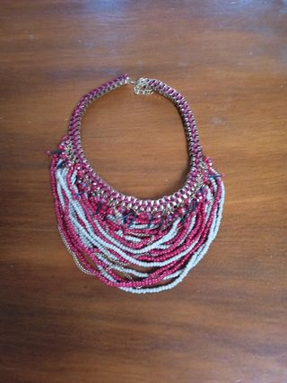 Collar de pedrería 