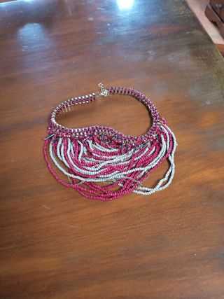 Collar de pedrería 