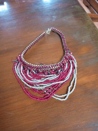 Collar de pedrería 