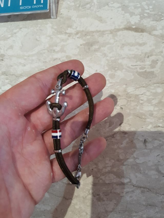 Braccialetto ancora argento e corda