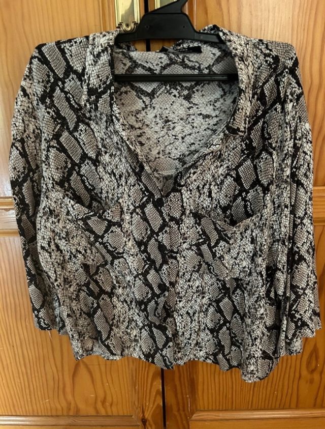 Camisa estampado serpiente