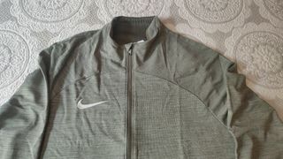 Nike chaqueta caqui L
