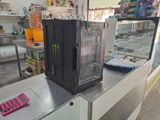 Nevera de monster nueva