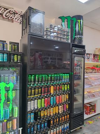 Nevera de monster nueva