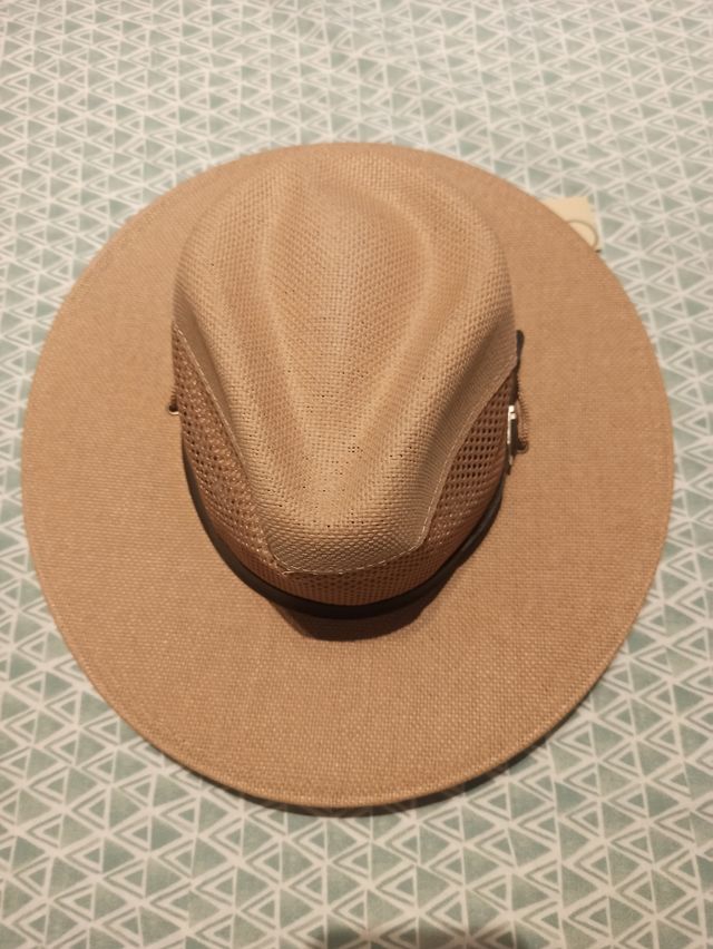 Gorro paja nuevo