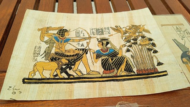 Marcapáginas y papiro