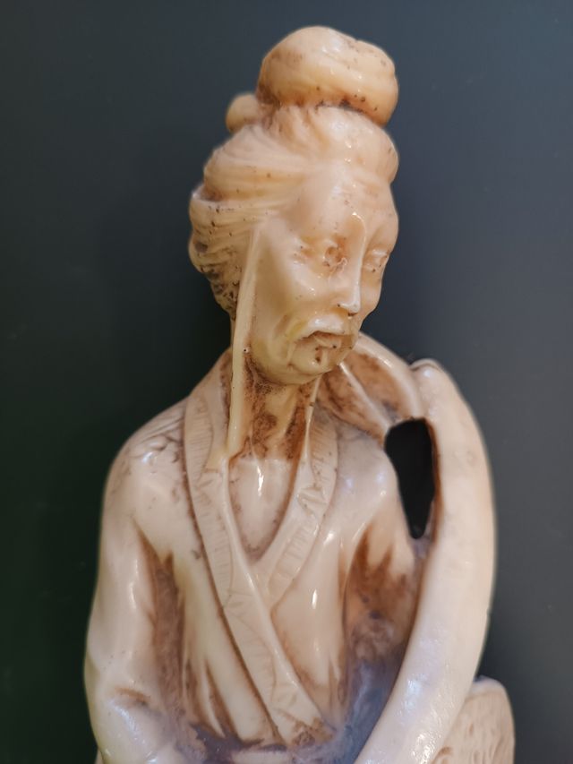 Statuetta in marmo ricostruito