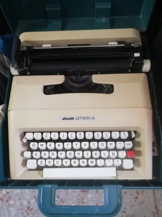 Maquinas de escribir.(5).
