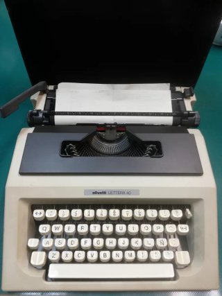 Maquinas de escribir.(5).