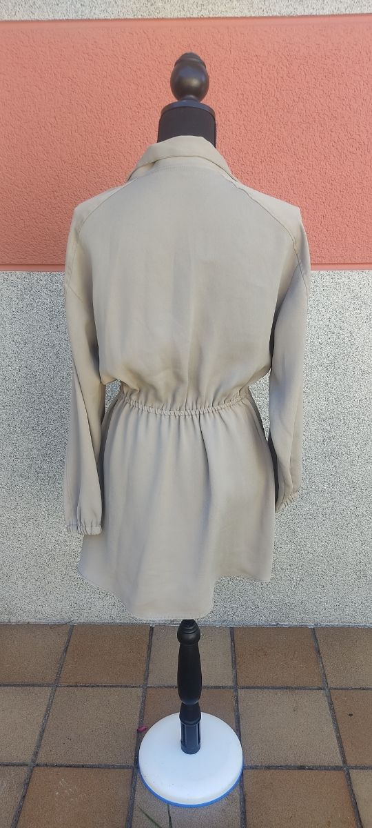Vestido caqui Zara