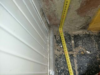 Puerta metalica garaje