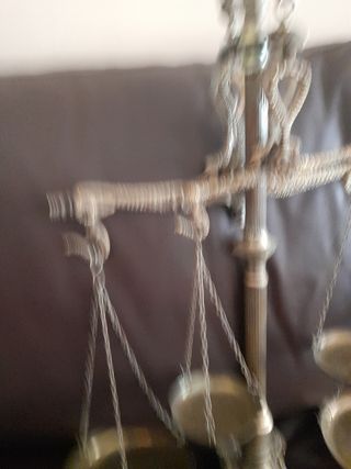 Bascula, la romana de farmacia antigua bronze 