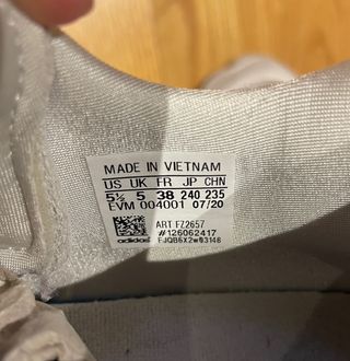 Zapatillas Adidas Ozweego grises