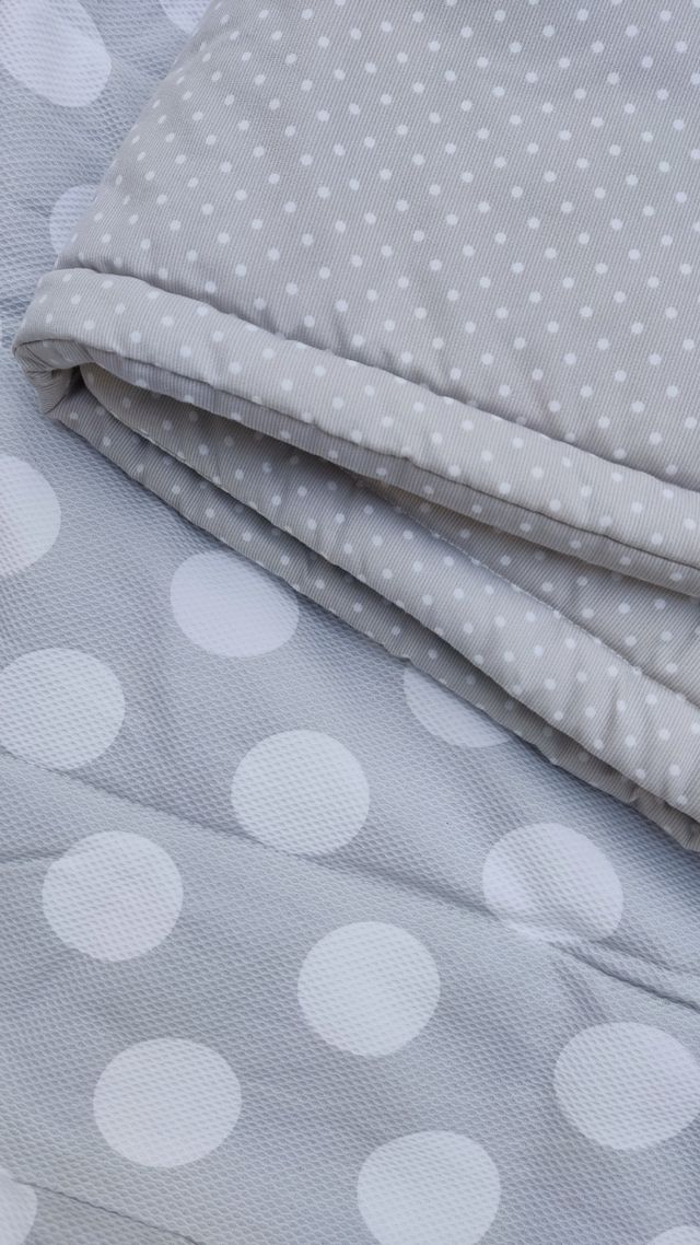 Chichonera y colcha cuna