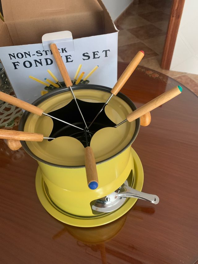 Fondue amarilla Nueva
