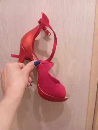 Sandalias tacon  rojo