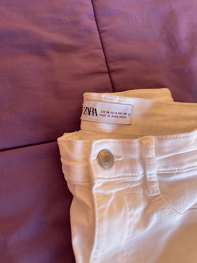 Pantalón vaquero blanco