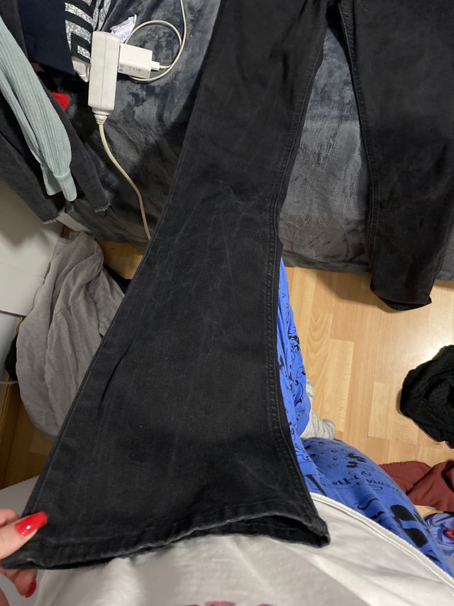 pantalones vaqueros campana