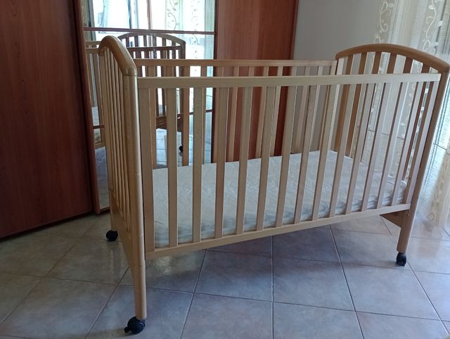 Lettino bimbo con materasso e riduttore culla