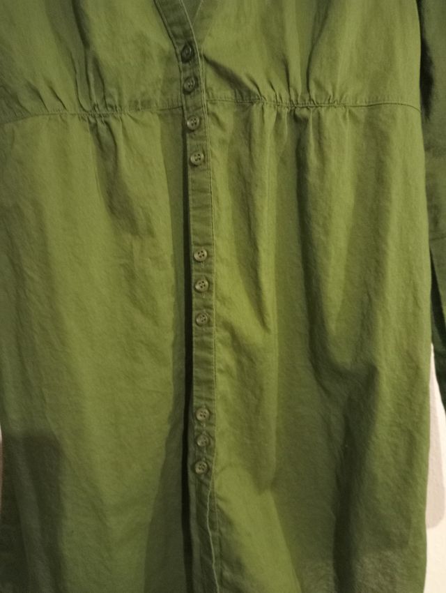 Camisa verde de Stradivarius