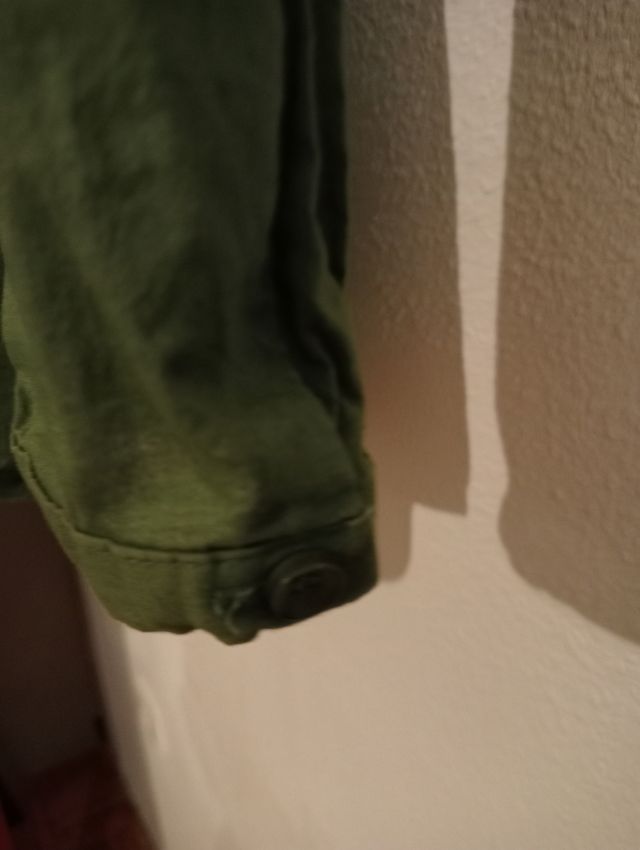 Camisa verde de Stradivarius