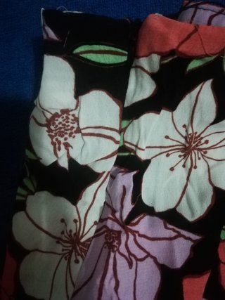 Falda talla L NUEVA ETIQUETA Flores