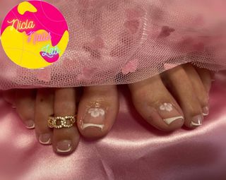 UÑAS GEL SEMIPERMANENTE ACRILICO MANICURA PEDICURA