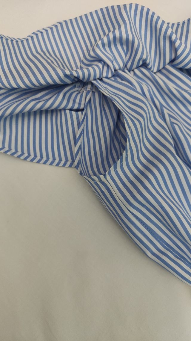 Tutina strisce bianche e azzurre