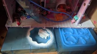 Chalet lol surprise winter disco