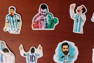 LOTE CROMOS MESSI  ARGENTINA Y MARADONA