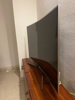 Samsung 55” curvo leer descripción .
