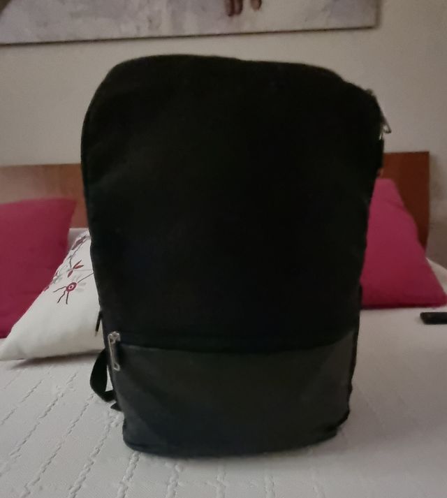 Mochila negra