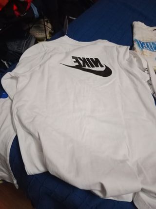 Camiseta de Nike,manga larga,talla L-XL,sin estren