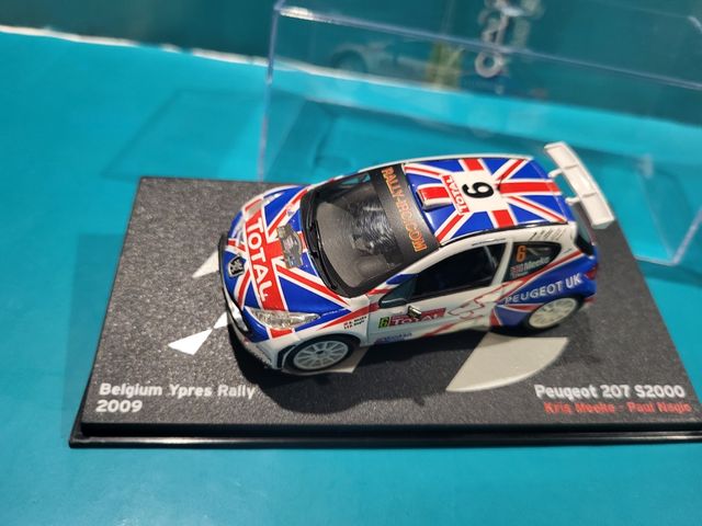 2 Peugeot 207s2000 1/43 altaya