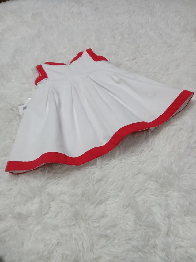 Vestido  precioso de niña Miranda