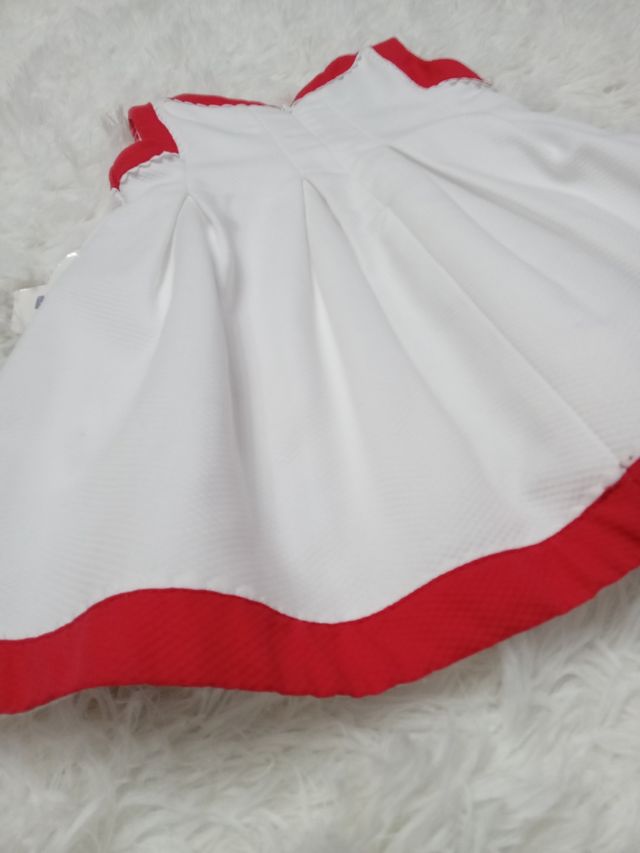 Vestido  precioso de niña Miranda