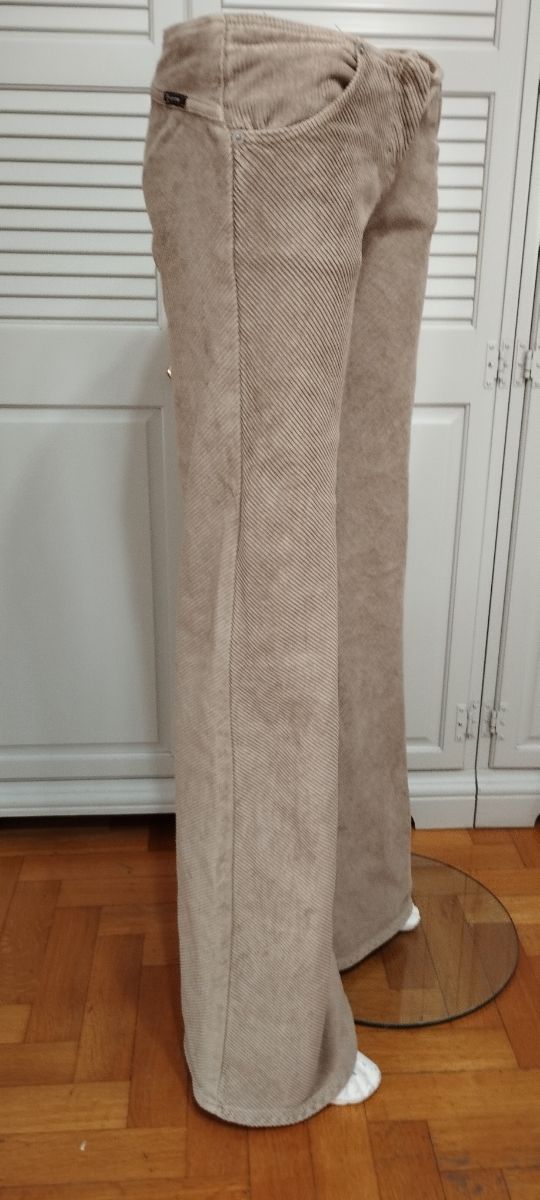 Pantaloni a zampa in velluto beige 40 42