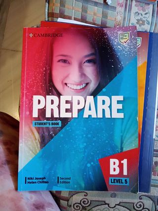 Libro de inglés B1 level 5