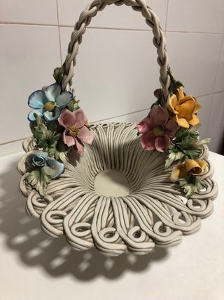 Cesta grande Capodimonte porcelana