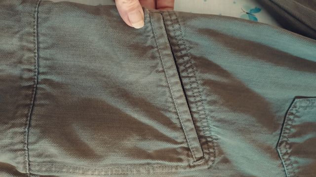 Cazadora vaquera verde militar